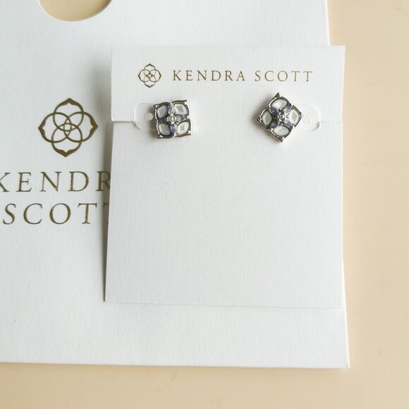 Kendra Scott Dira Stone Collection. Silver Ivory Mix Stud Earrings - Picture 2 of 4